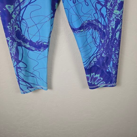 Juicy Couture Blue Waterprint Floral Cropped Leggings Mid Rise Bohemian Sports M - Picture 4 of 14